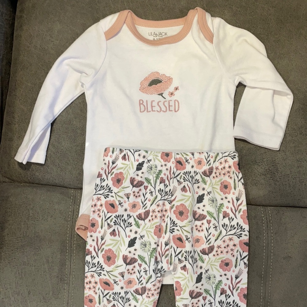 2 piece Lila&Jack set.